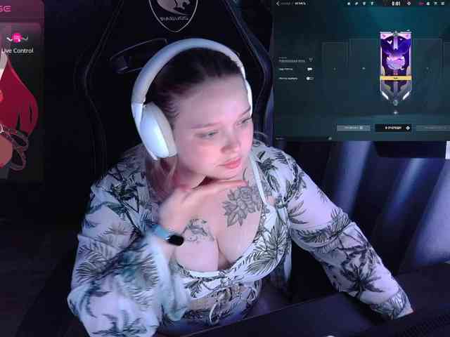 AlinaAdams webcam