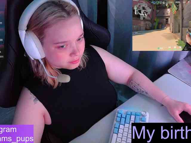 AlinaAdams webcam