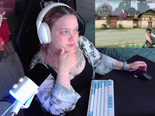 AlinaAdams webcam