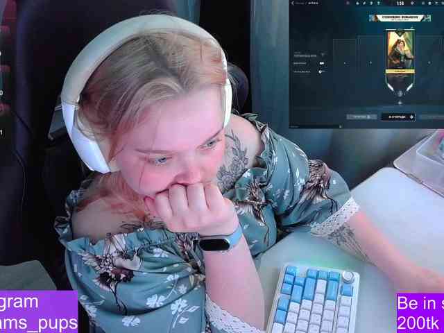AlinaAdams webcam