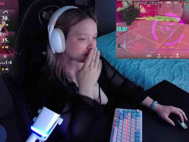 AlinaAdams webcam
