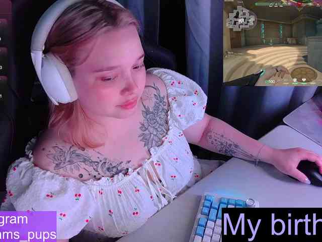 AlinaAdams webcam