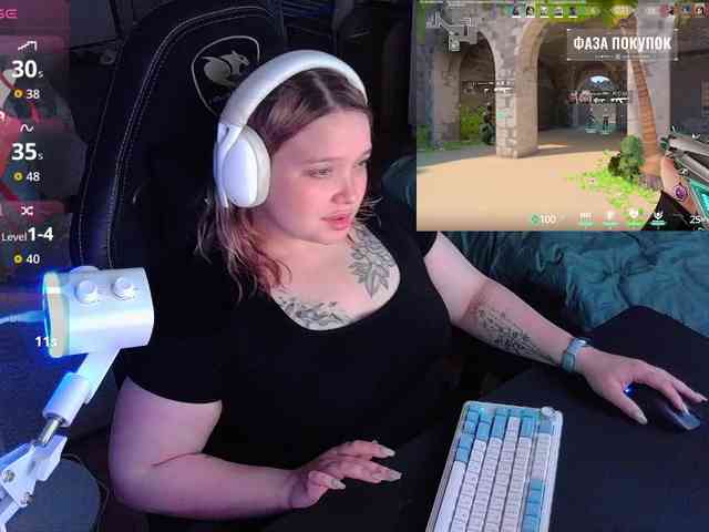 AlinaAdams webcam