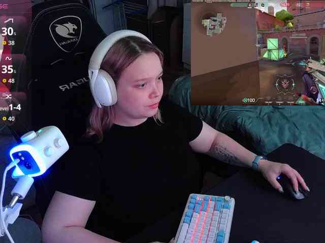 AlinaAdams webcam