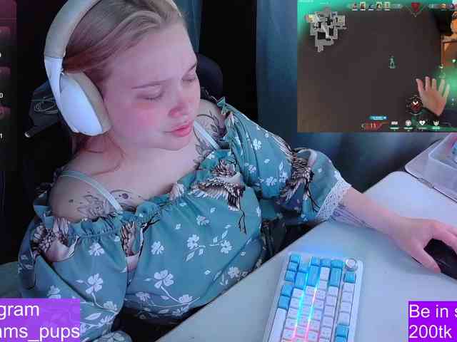 AlinaAdams webcam