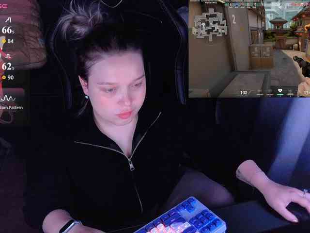 AlinaAdams webcam