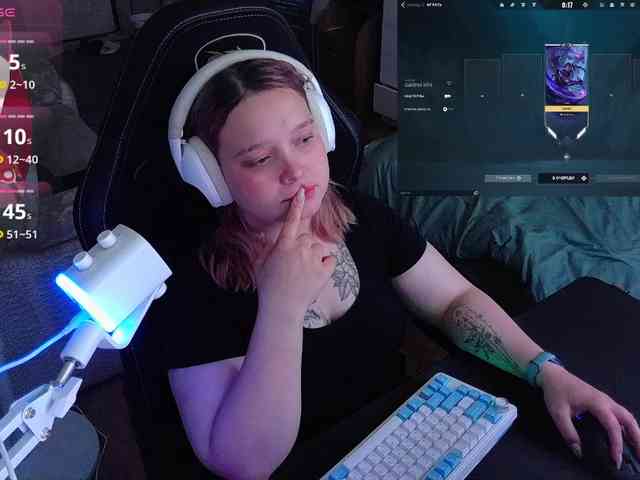 AlinaAdams webcam