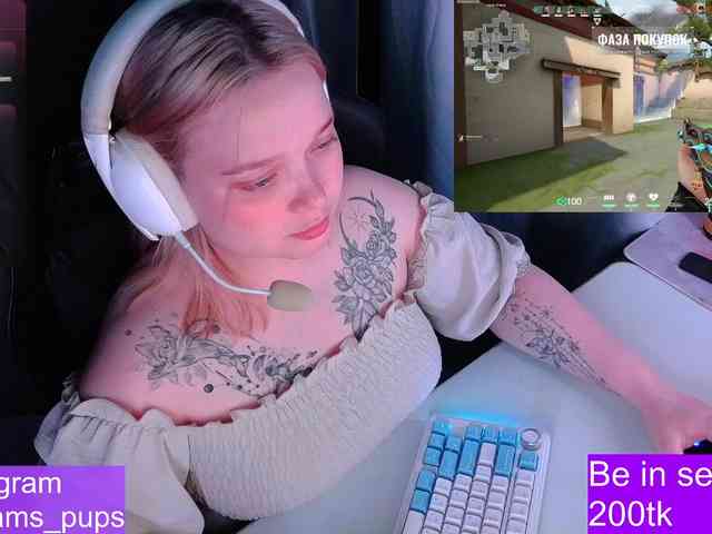 AlinaAdams webcam