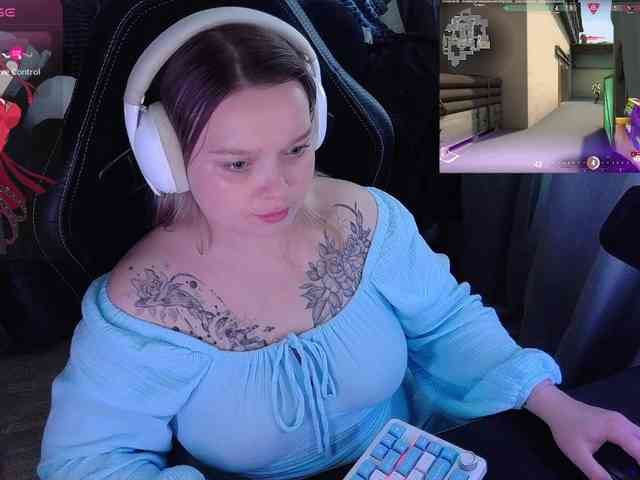AlinaAdams webcam