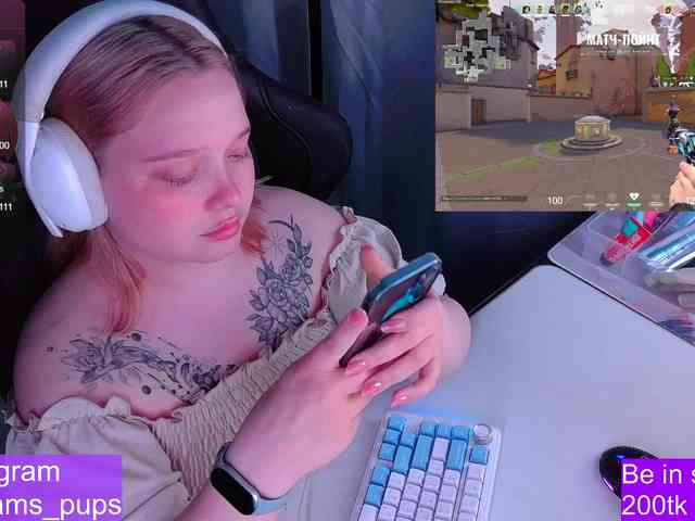 AlinaAdams webcam
