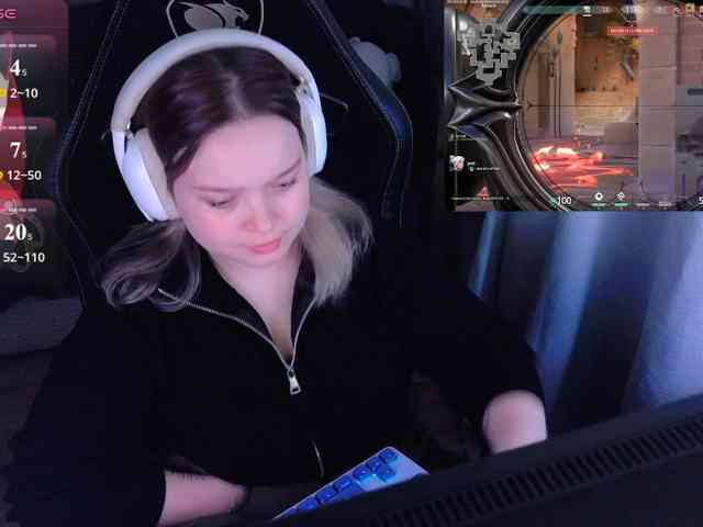 AlinaAdams webcam
