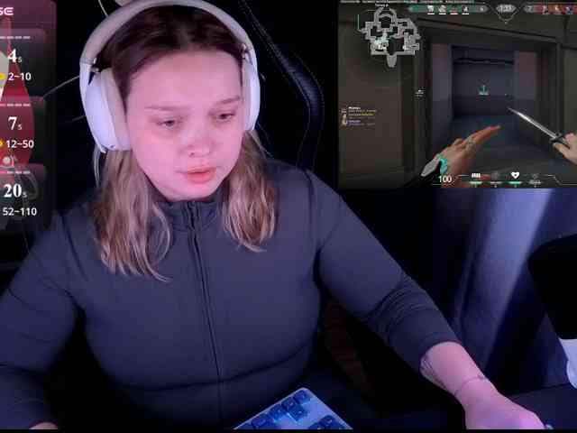 AlinaAdams AlinaAdams