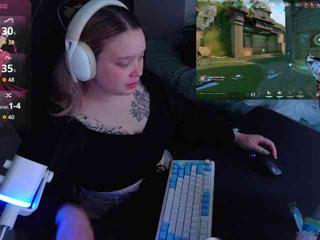 AlinaAdams webcam