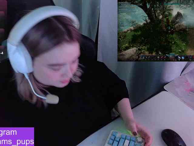 AlinaAdams webcam