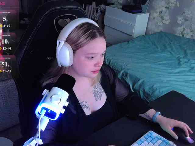 AlinaAdams webcam