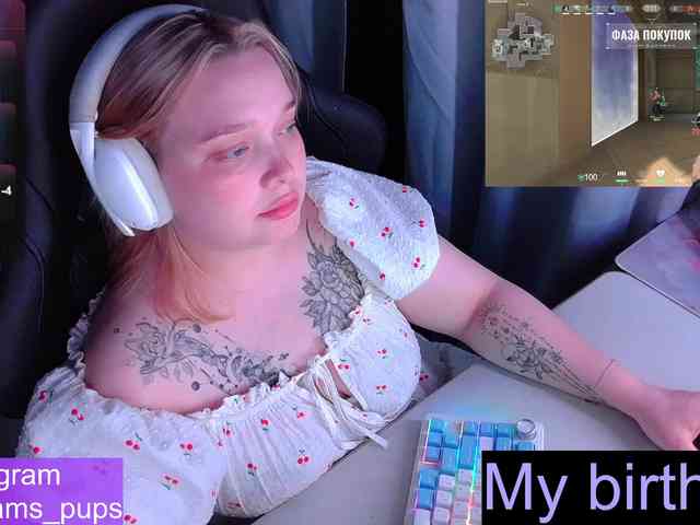 AlinaAdams webcam
