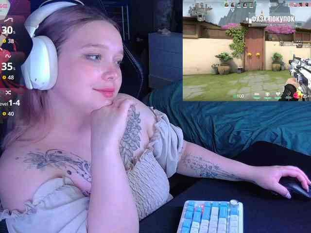 AlinaAdams webcam