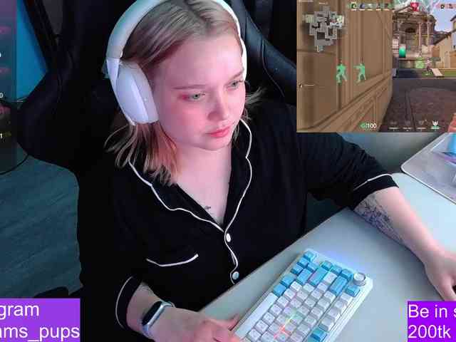 AlinaAdams webcam