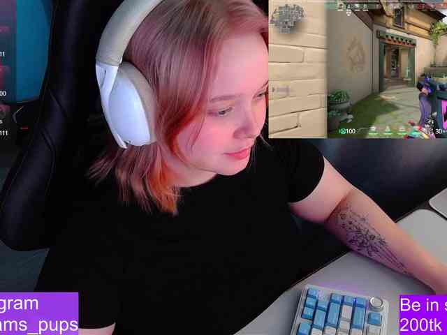 AlinaAdams webcam