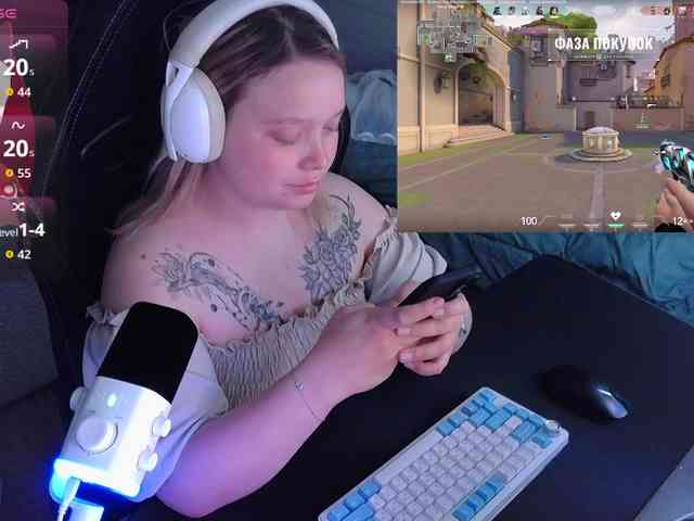AlinaAdams webcam
