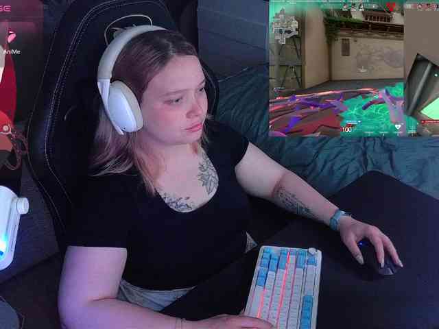 AlinaAdams webcam