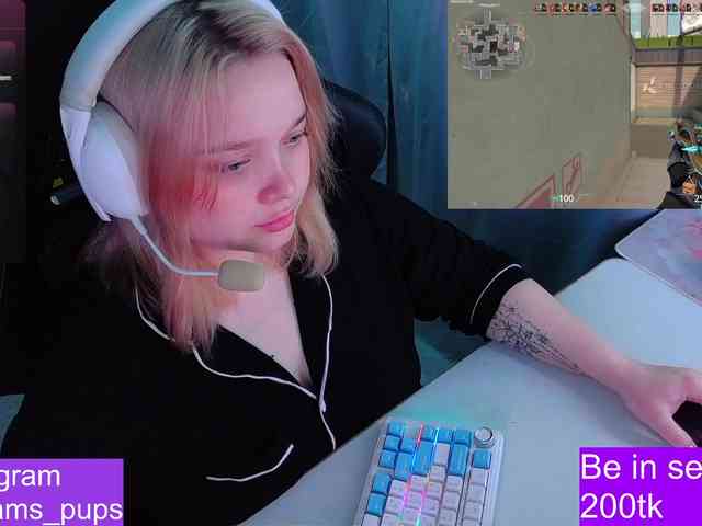 AlinaAdams webcam