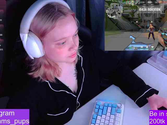 AlinaAdams webcam