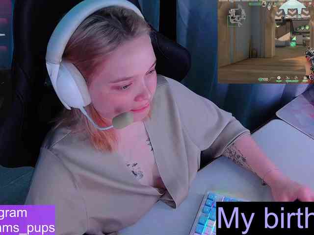AlinaAdams webcam