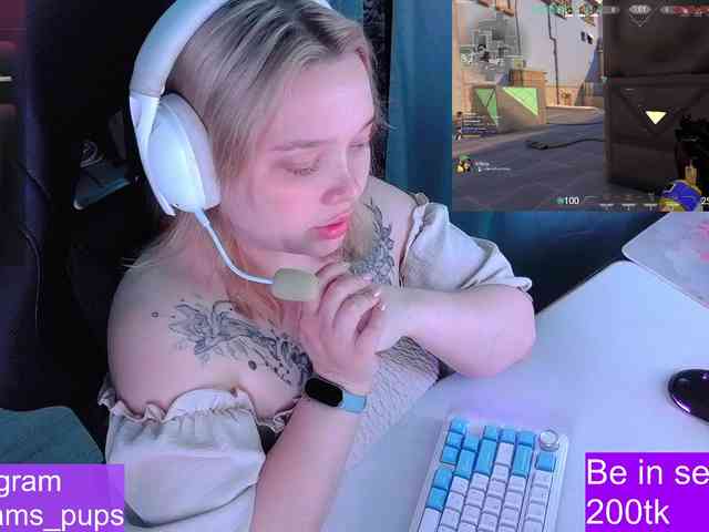 AlinaAdams webcam