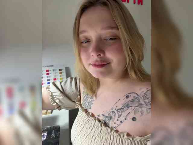 AlinaAdams webcam