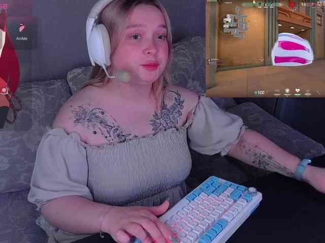 AlinaAdams webcam