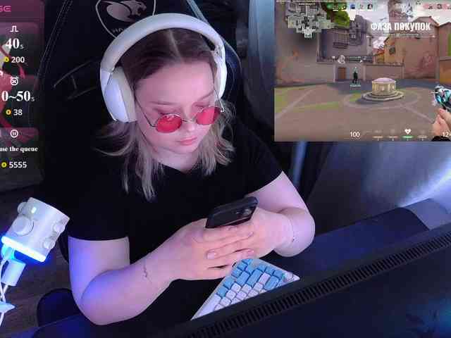 AlinaAdams webcam