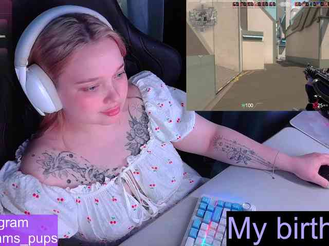 AlinaAdams webcam