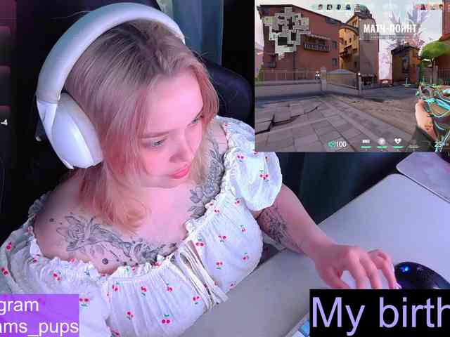 AlinaAdams webcam