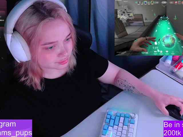 AlinaAdams webcam