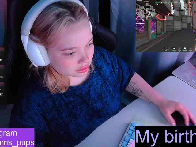 AlinaAdams webcam