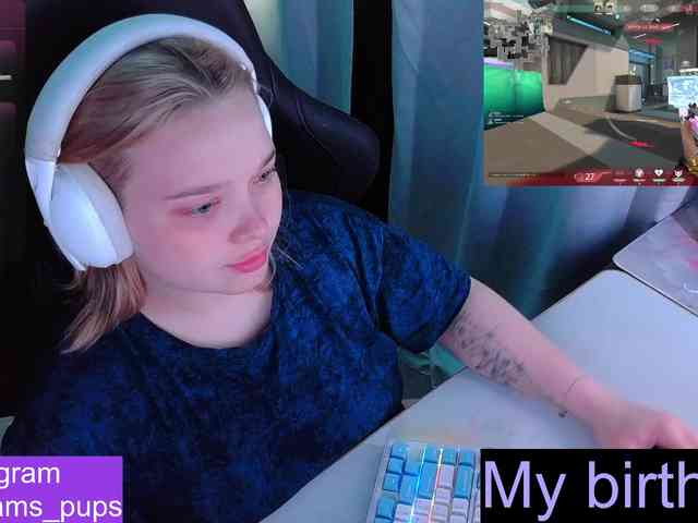 AlinaAdams webcam