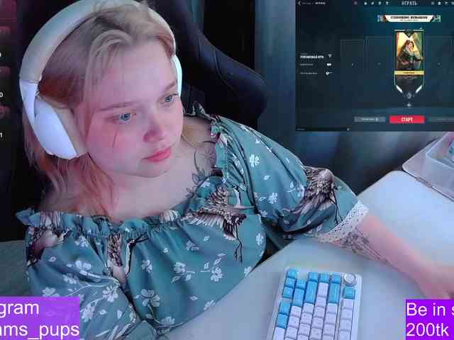 AlinaAdams webcam