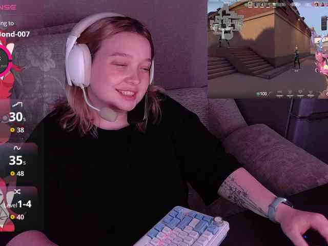 AlinaAdams webcam