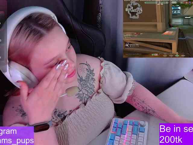 AlinaAdams webcam
