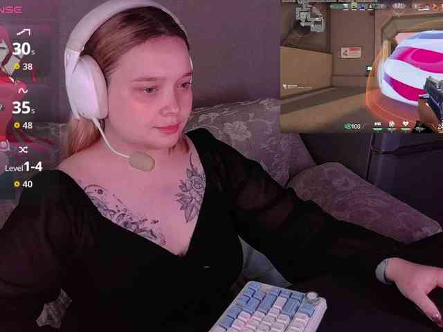 AlinaAdams webcam