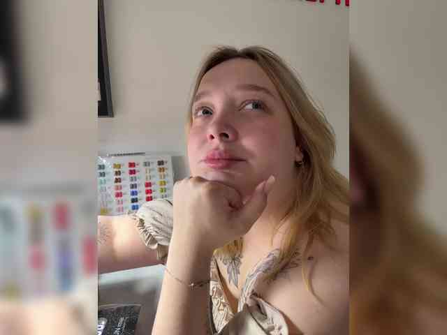 AlinaAdams webcam