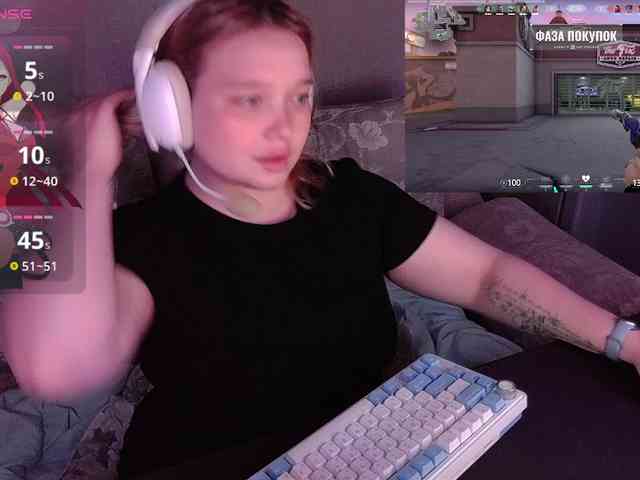 AlinaAdams webcam