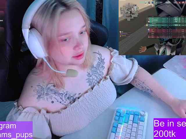 AlinaAdams webcam