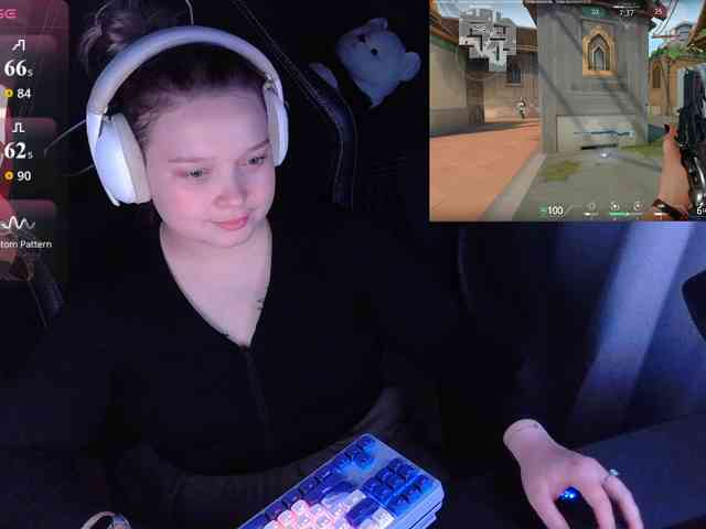 AlinaAdams webcam