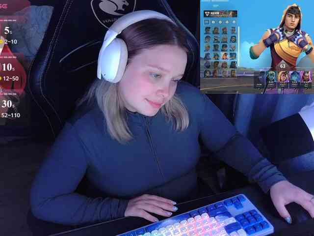 AlinaAdams webcam