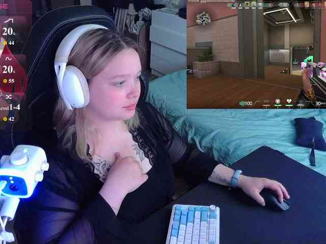 AlinaAdams webcam
