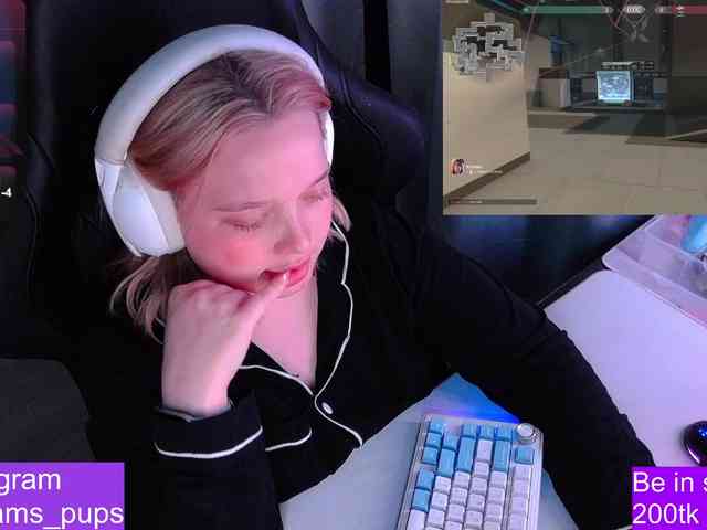 AlinaAdams webcam