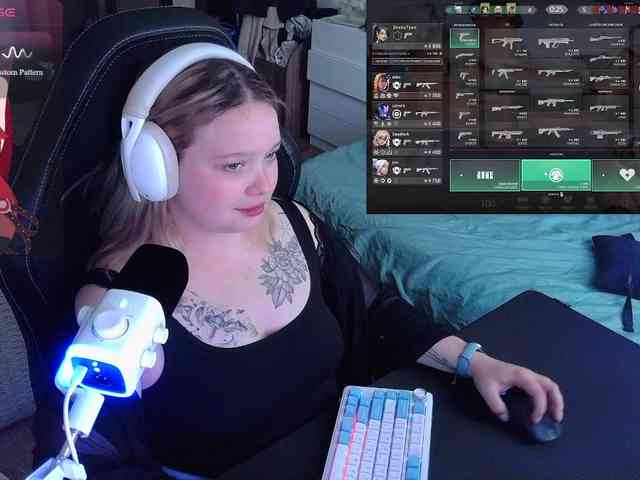 AlinaAdams webcam
