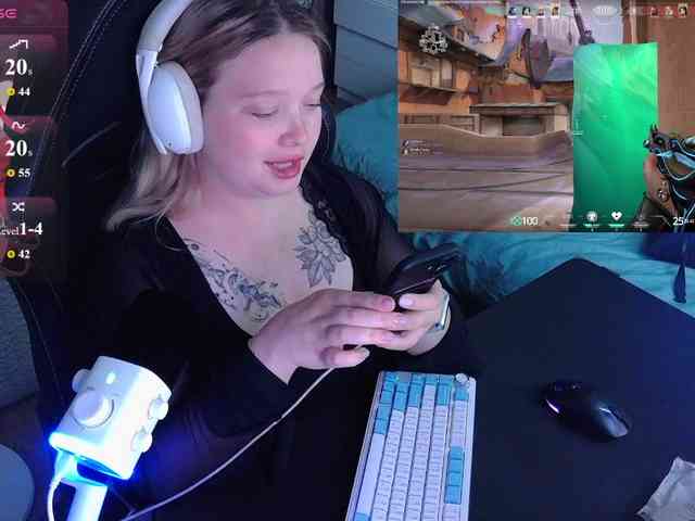 AlinaAdams webcam